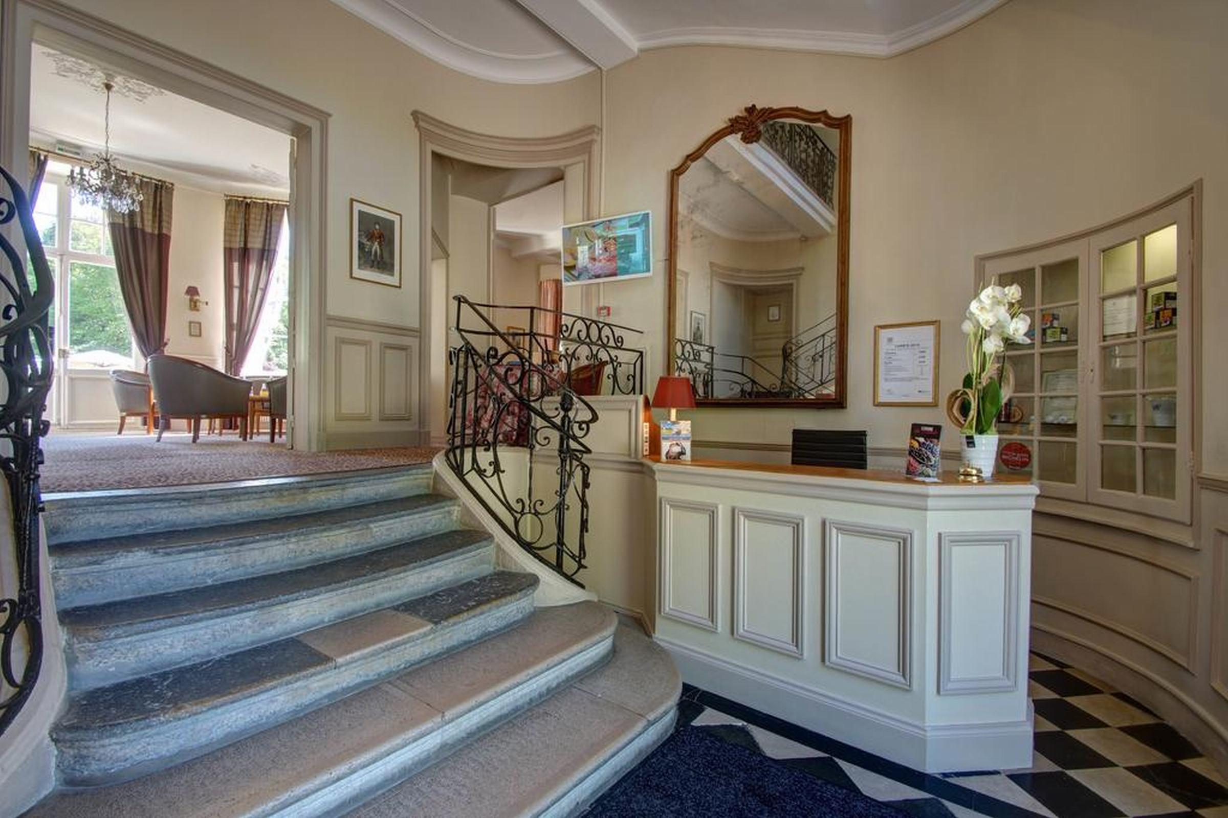 Hotel Chateau Clery Hesdin-lʼAbbé Exterior foto