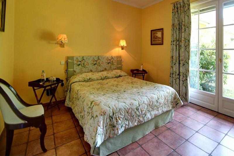 Hotel Chateau Clery Hesdin-lʼAbbé Exterior foto